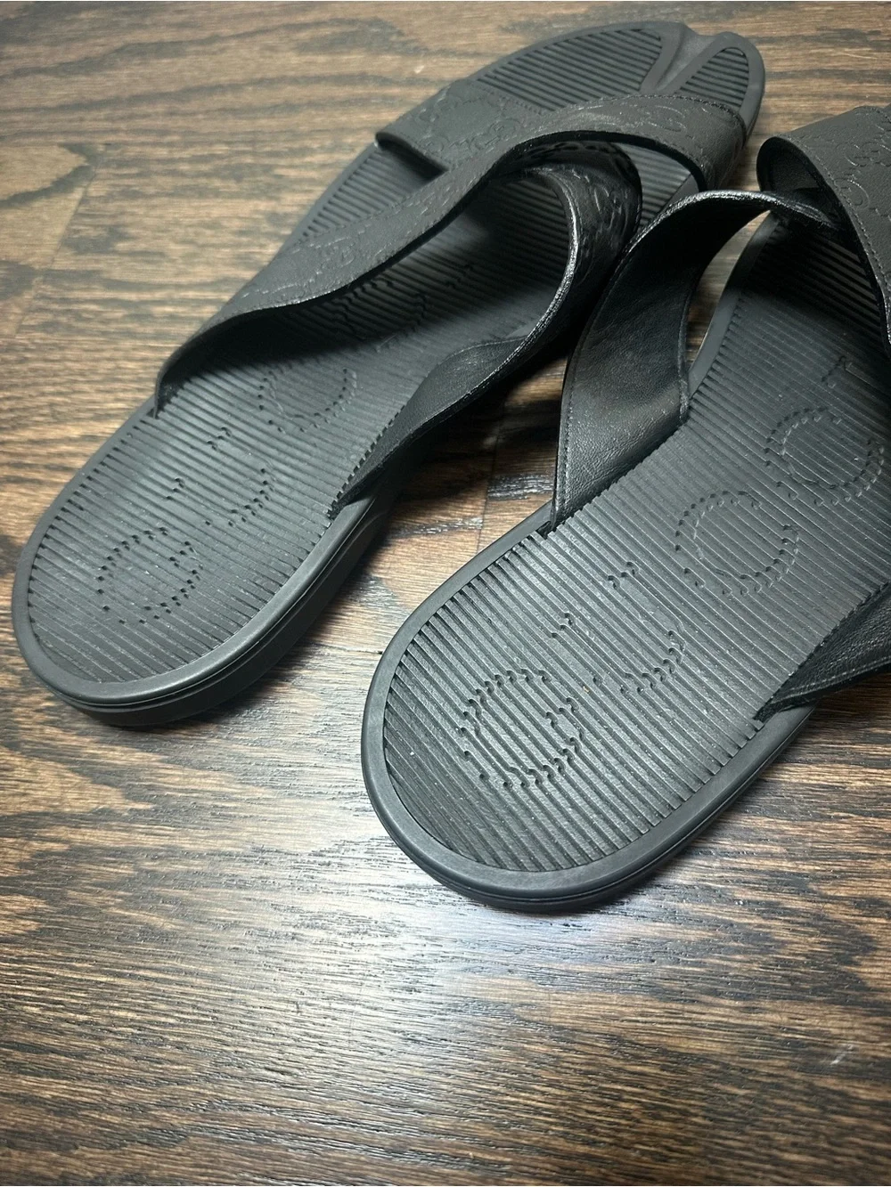 Gucci Men's Black Embossed Leather Cross-Strap Sandals